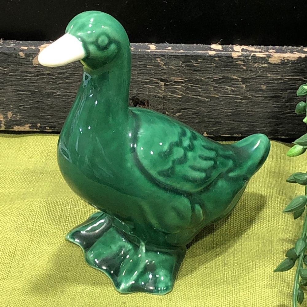 VTG duck figurine
